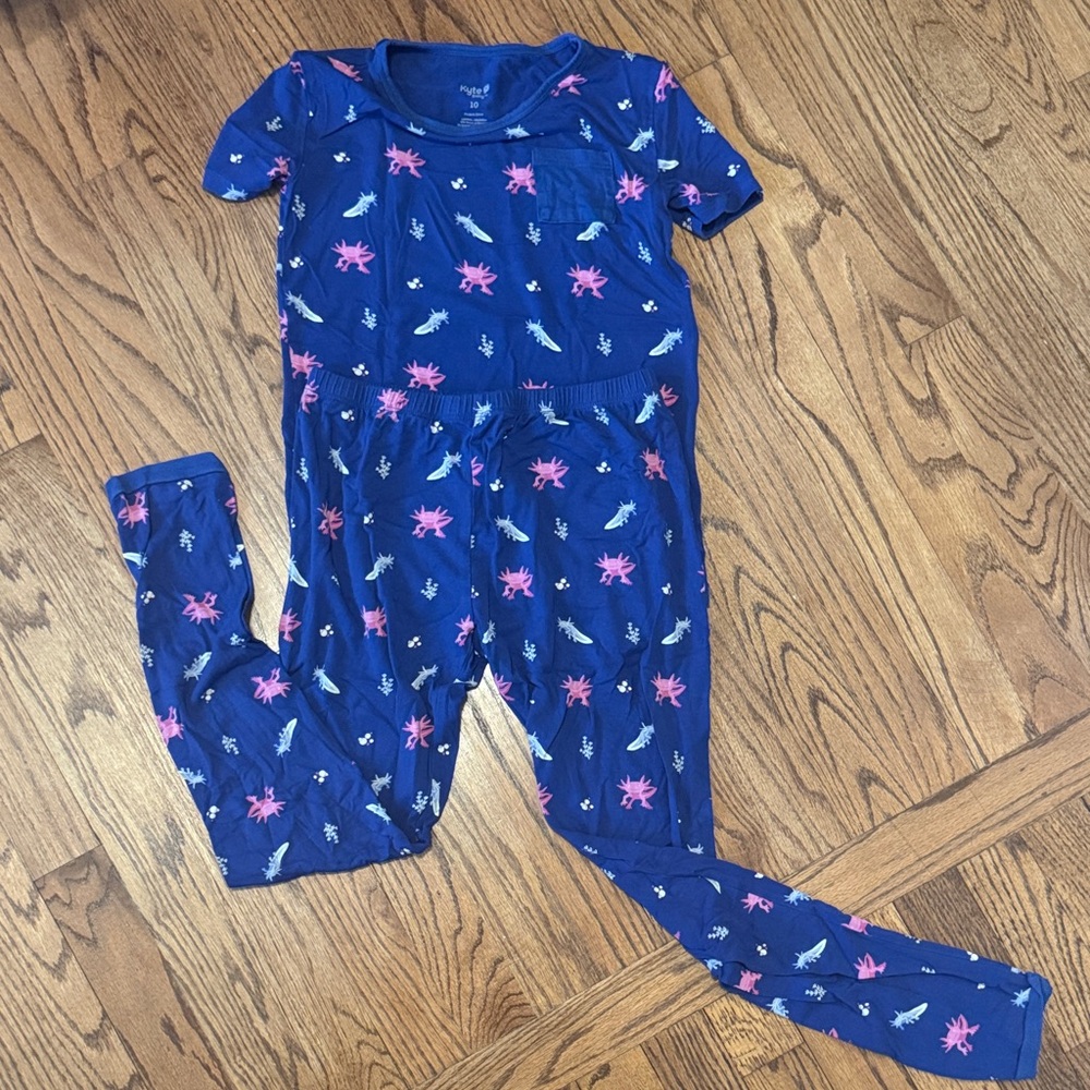 Kyte Baby Blue and Pink Axolotl SS Pajamas 10